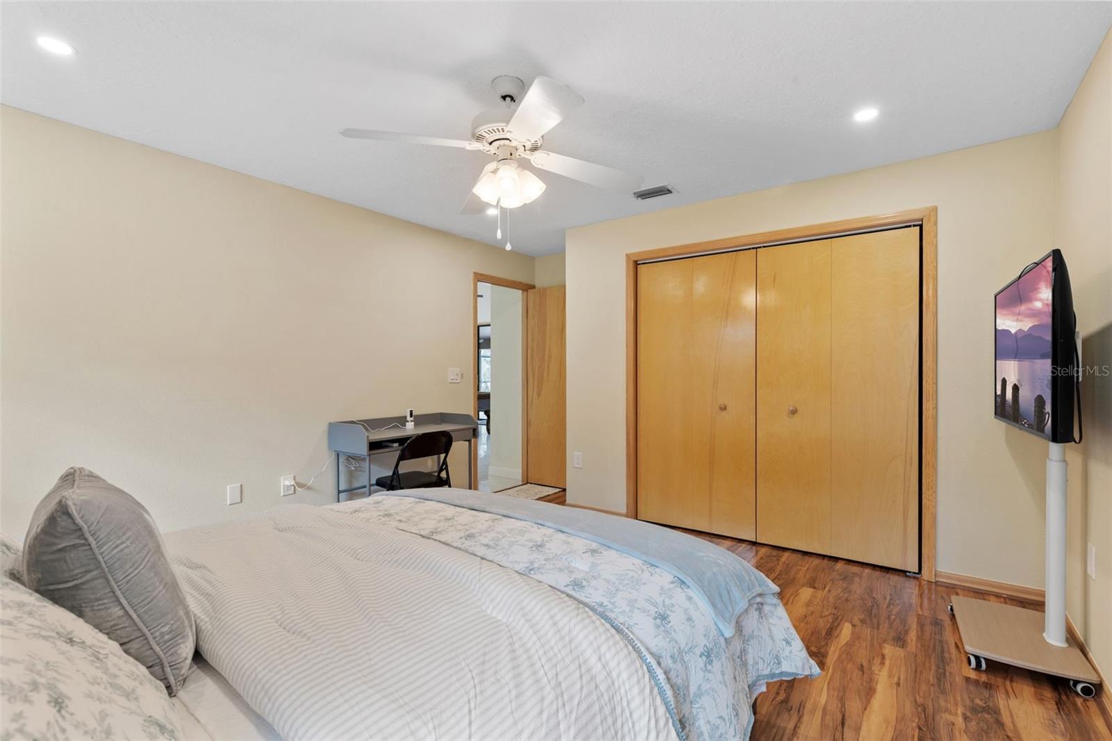 Lt's go through the 3 panel sliding glass doors to your outdoor Stay-cation.