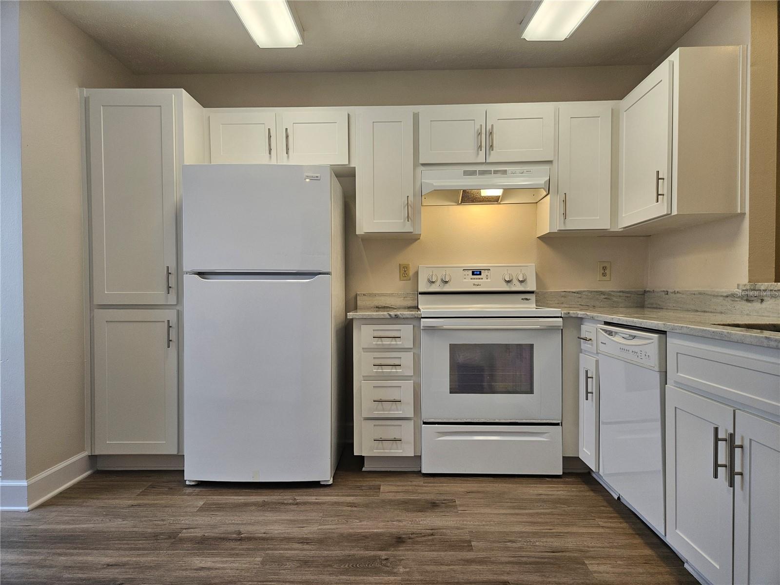 Kitchen/Laundry Closet