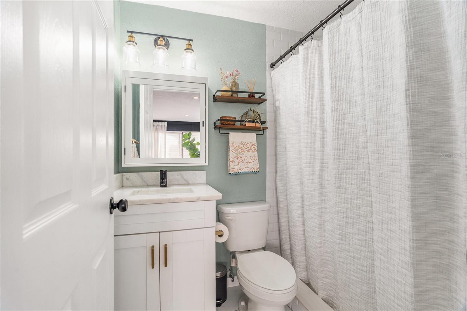 En Suite bathroom off the primary