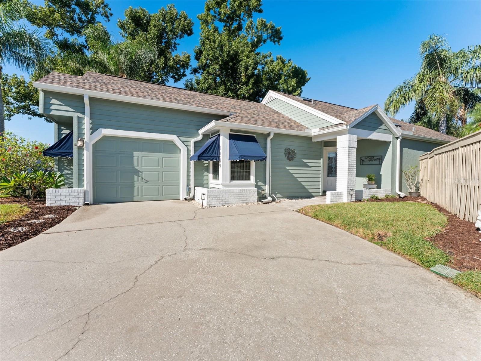 Welcome to 1209 Roxbury Drive!