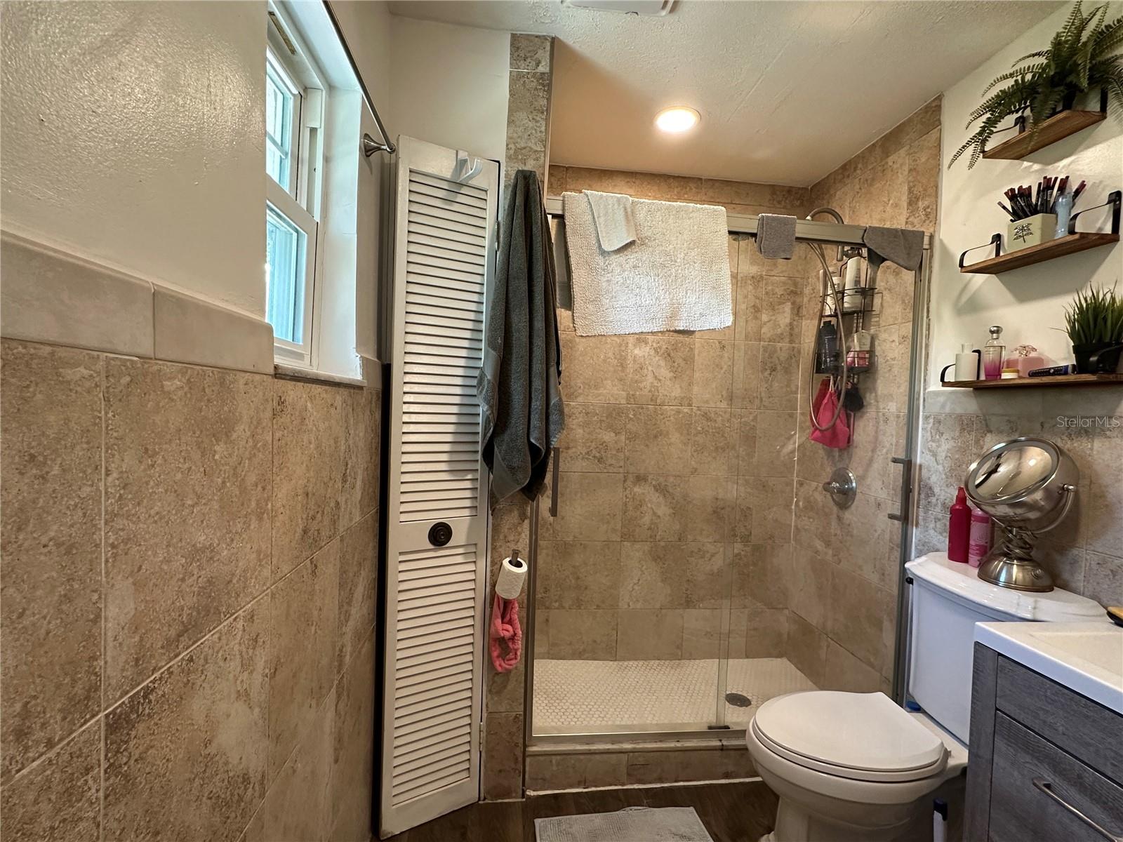 En-suite bathroom
