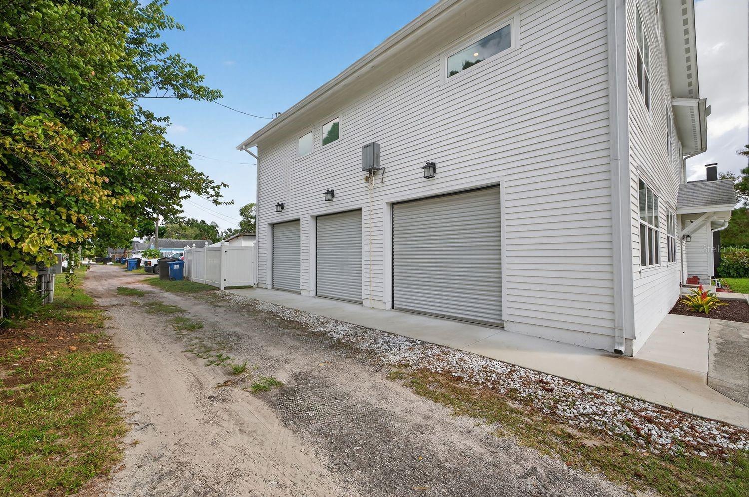 3-Bay Garage