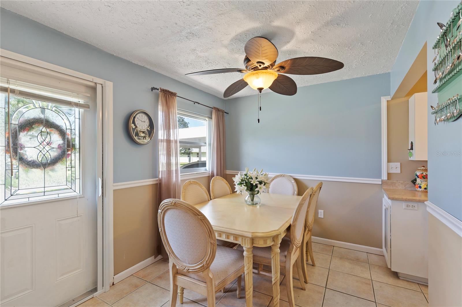 Screen Door and dinning area