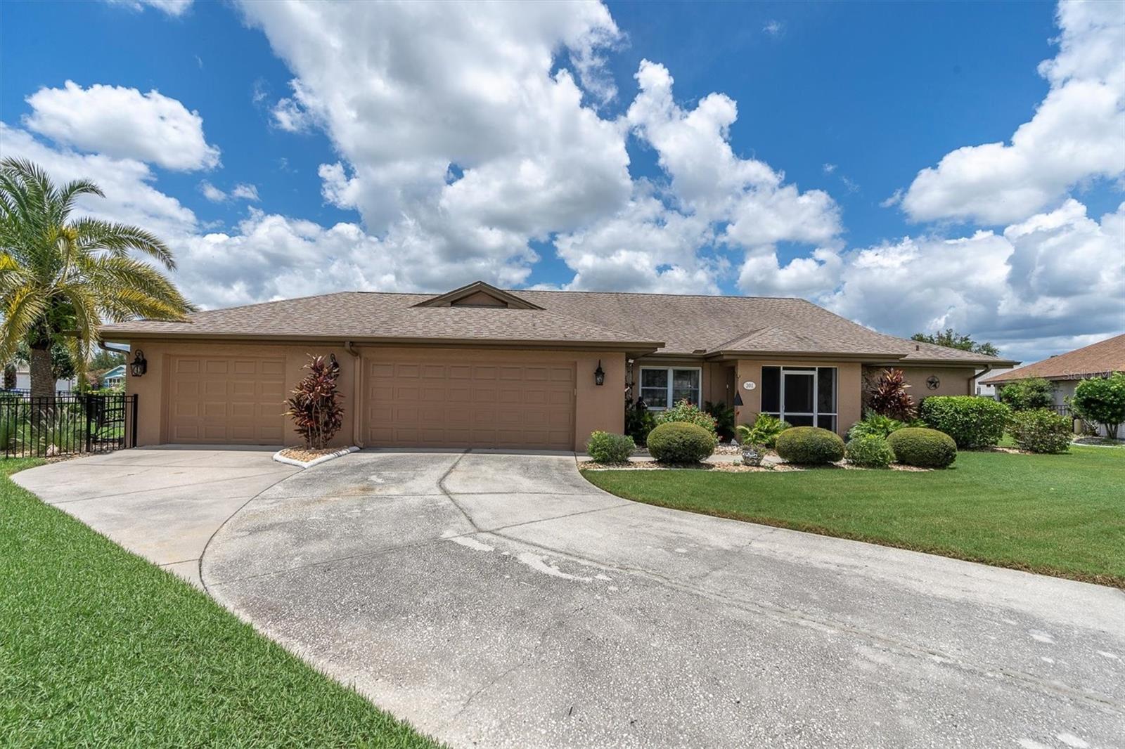 301 Thorn Hill Dr