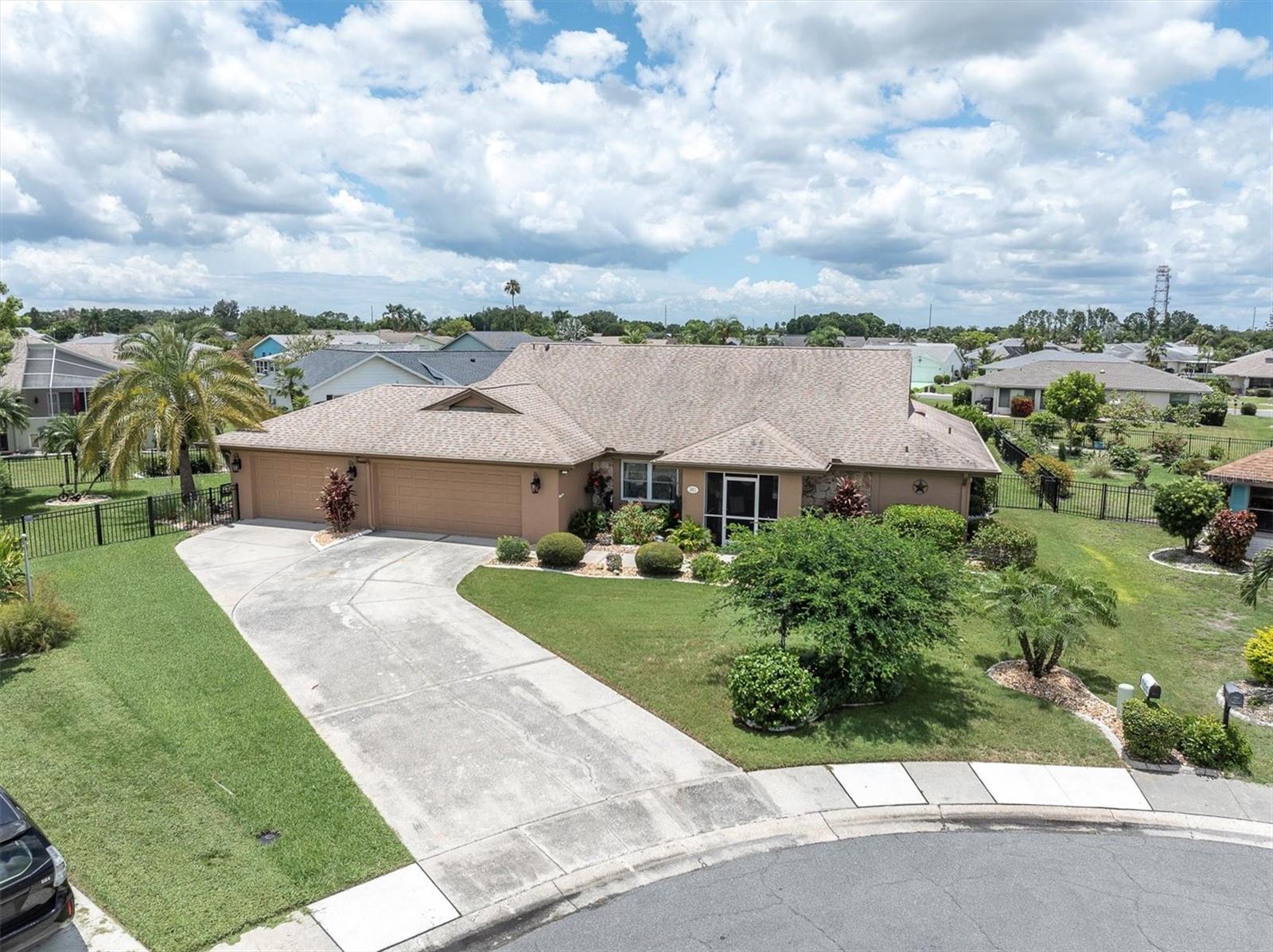 301 Thorn Hill Dr