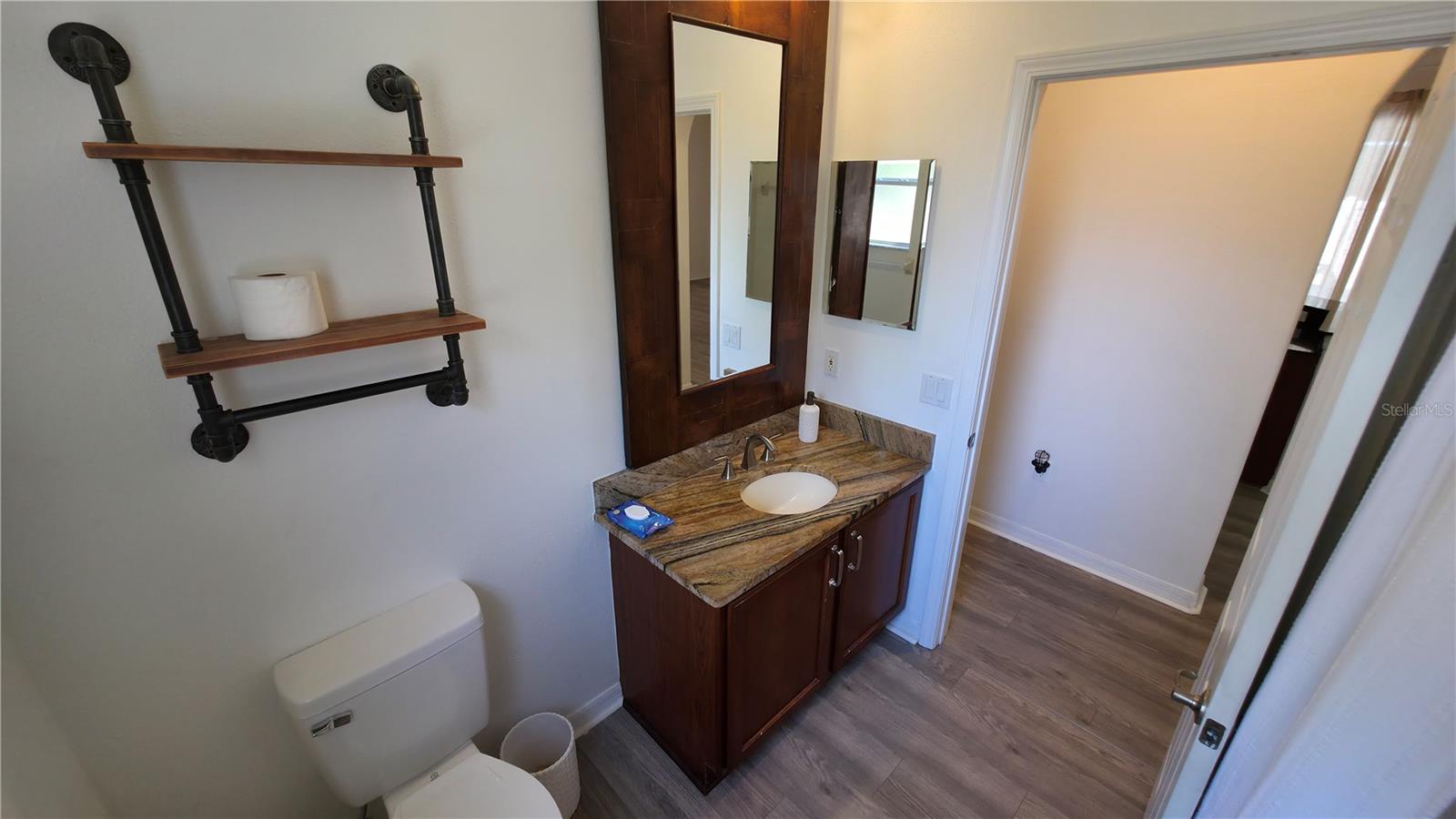 Bathroom 2-b