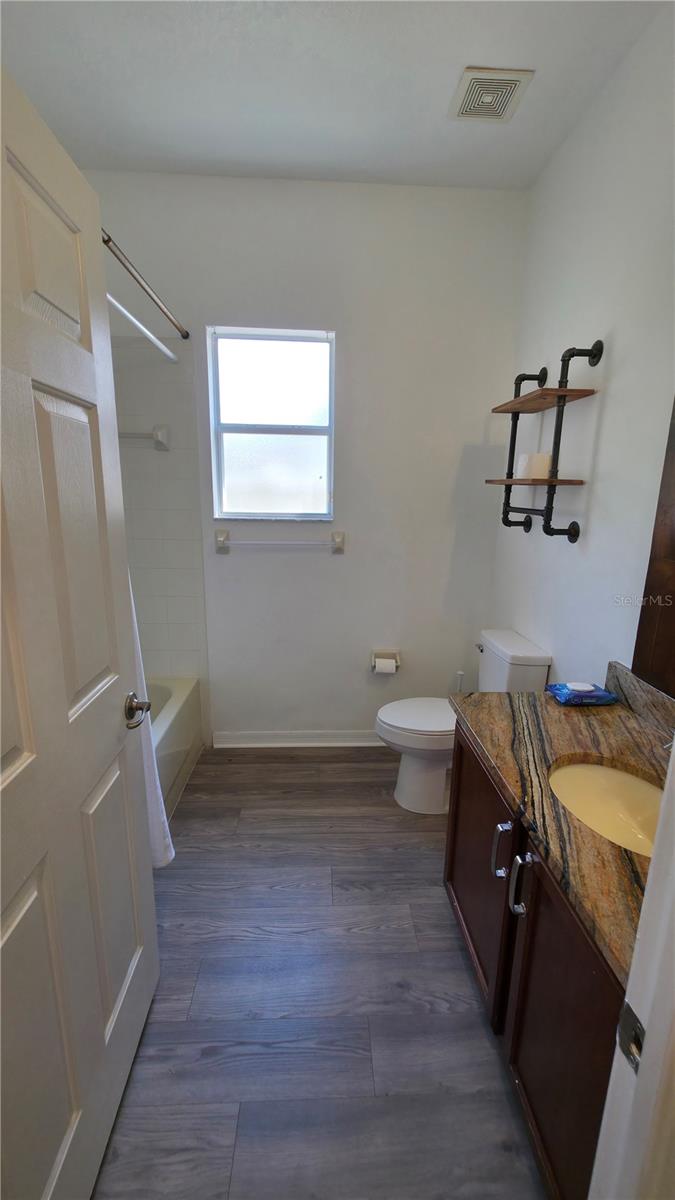 Bathroom 2-b