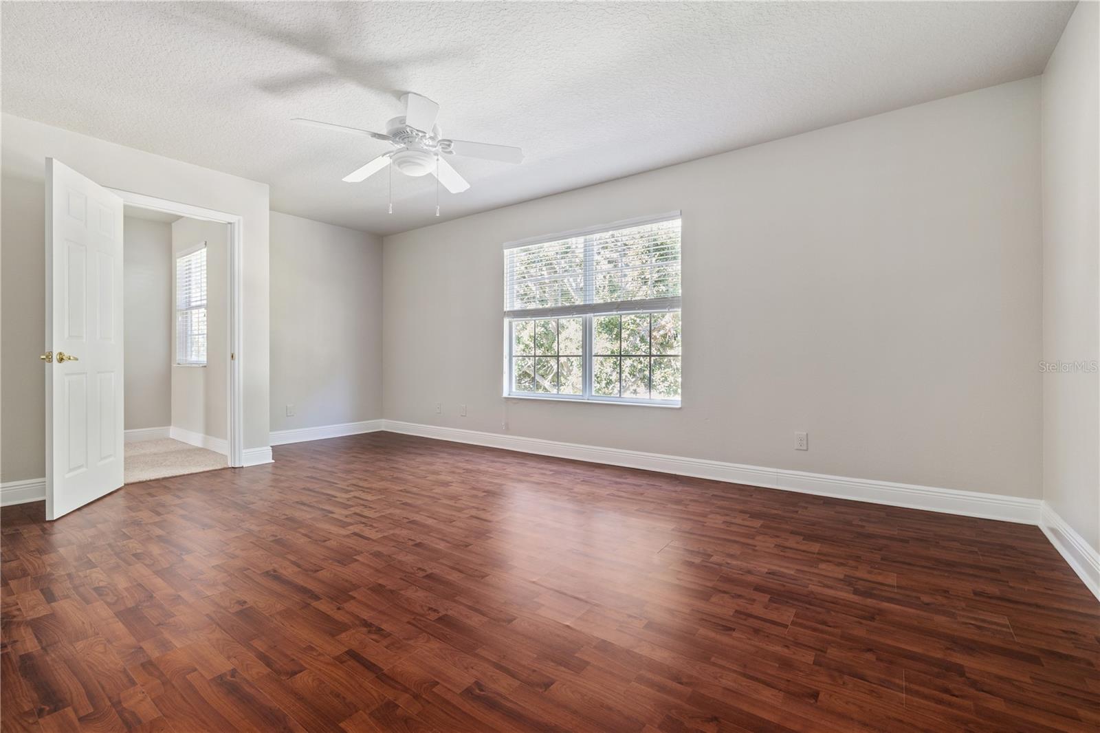 Huge Bonus Room