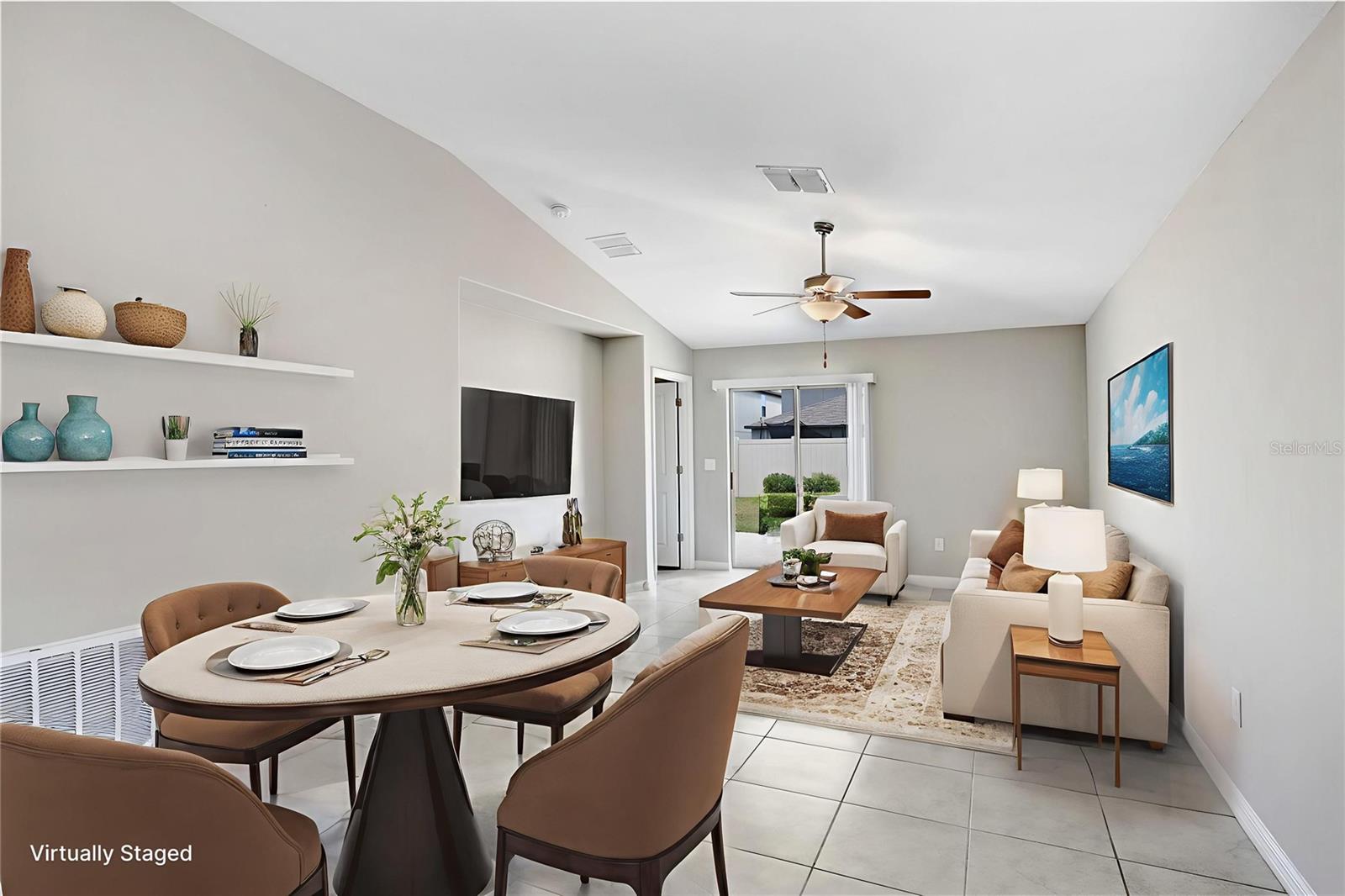 Dining/livingroom