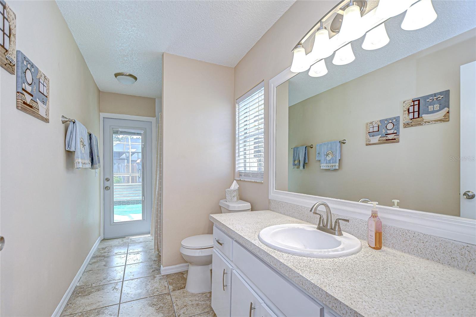 Bathroom 3 Pool Access