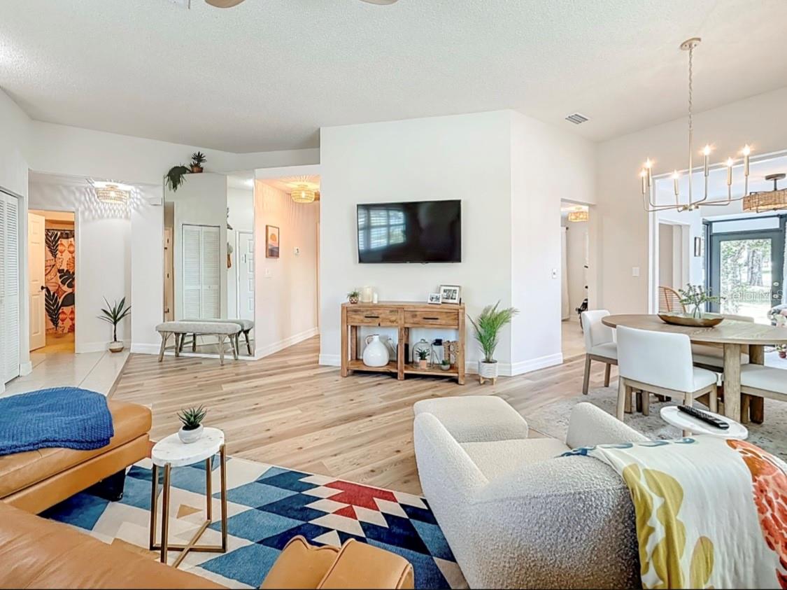 OPEN FLOORPLAN