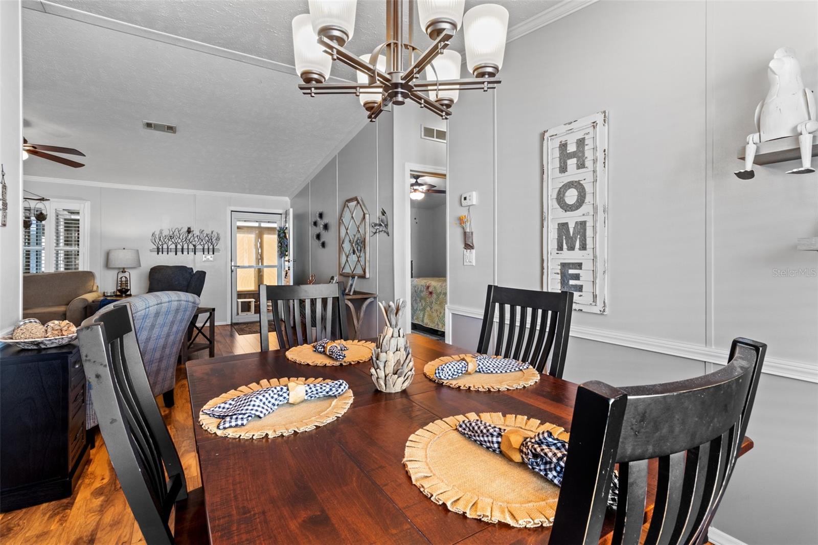 Dining nook