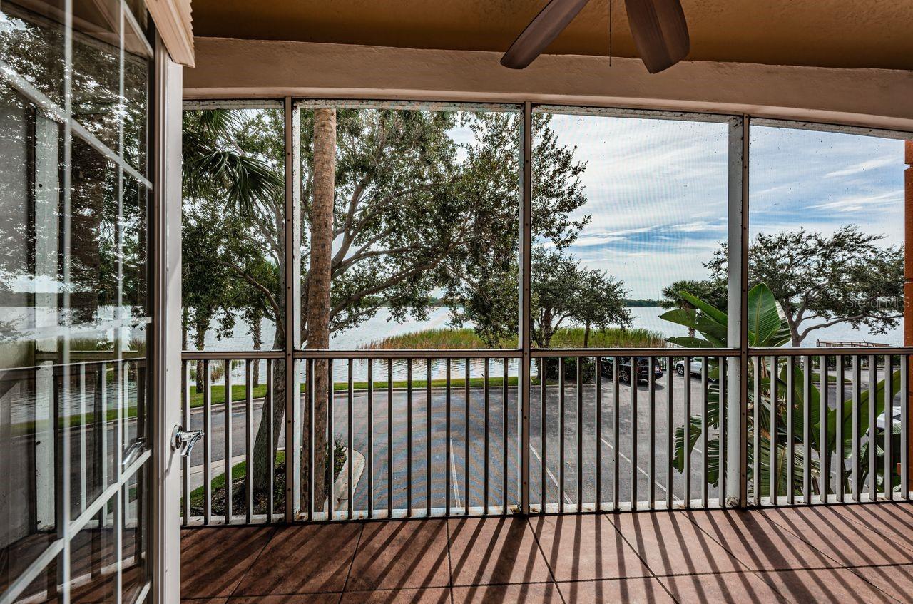Bscreened balcony