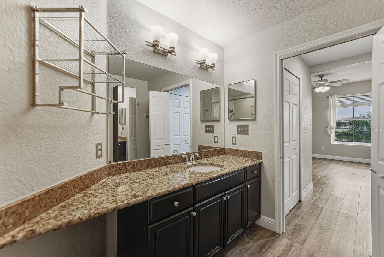 Primary En-suite bathroom.