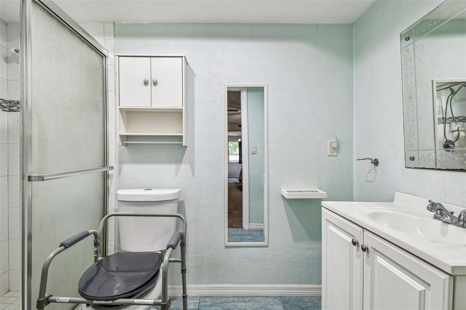 Primary 2 Bath