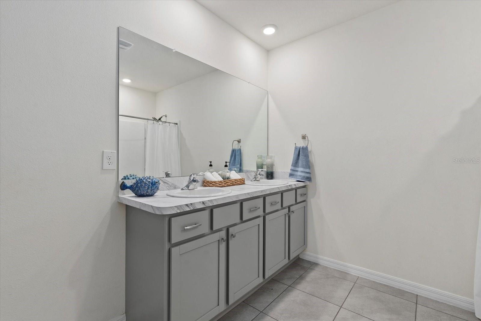 en suite bath