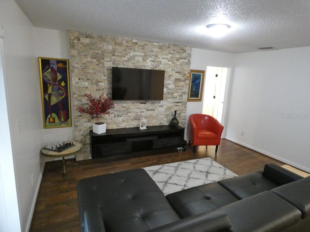 W7879226