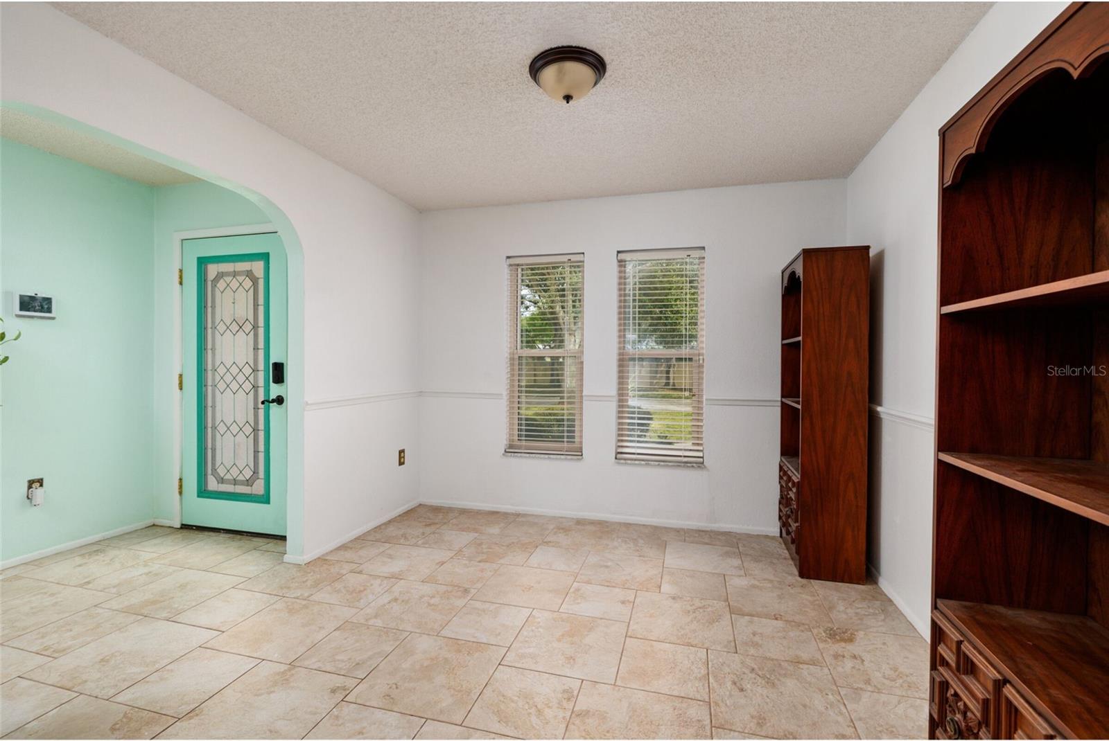 Dining room or flex space