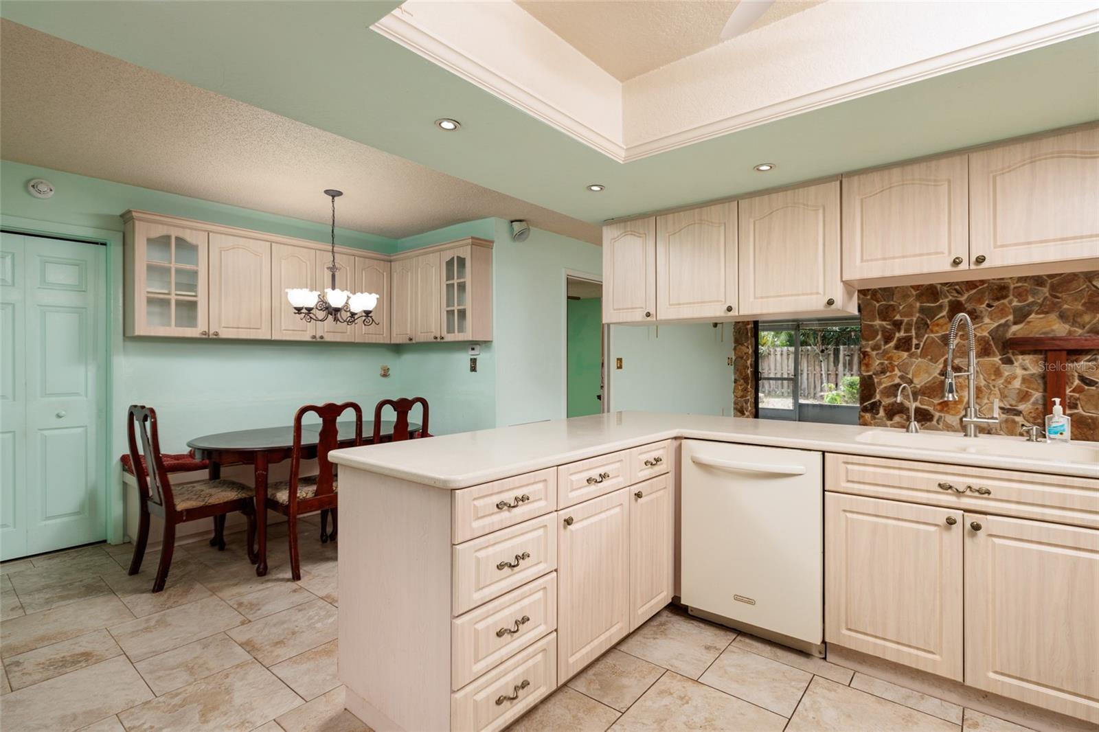 Eat in kitchen