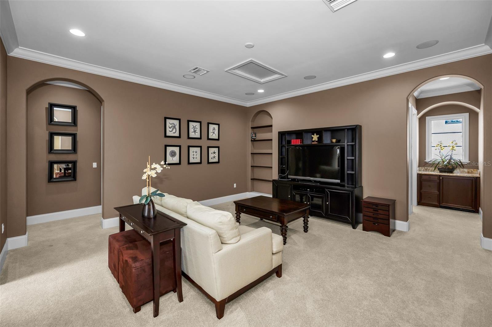 Second level bonus/family room
