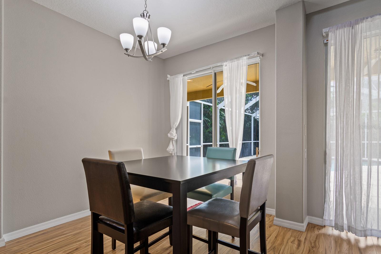 Dinette/Eat In Kitchen