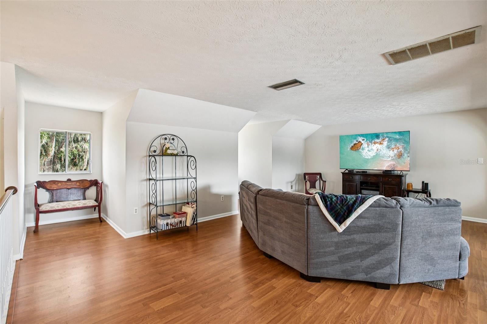 Bonus Room - Upstairs