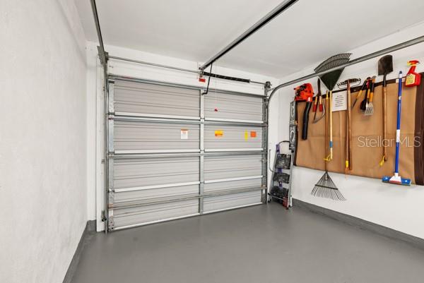 GARAGE VIEW