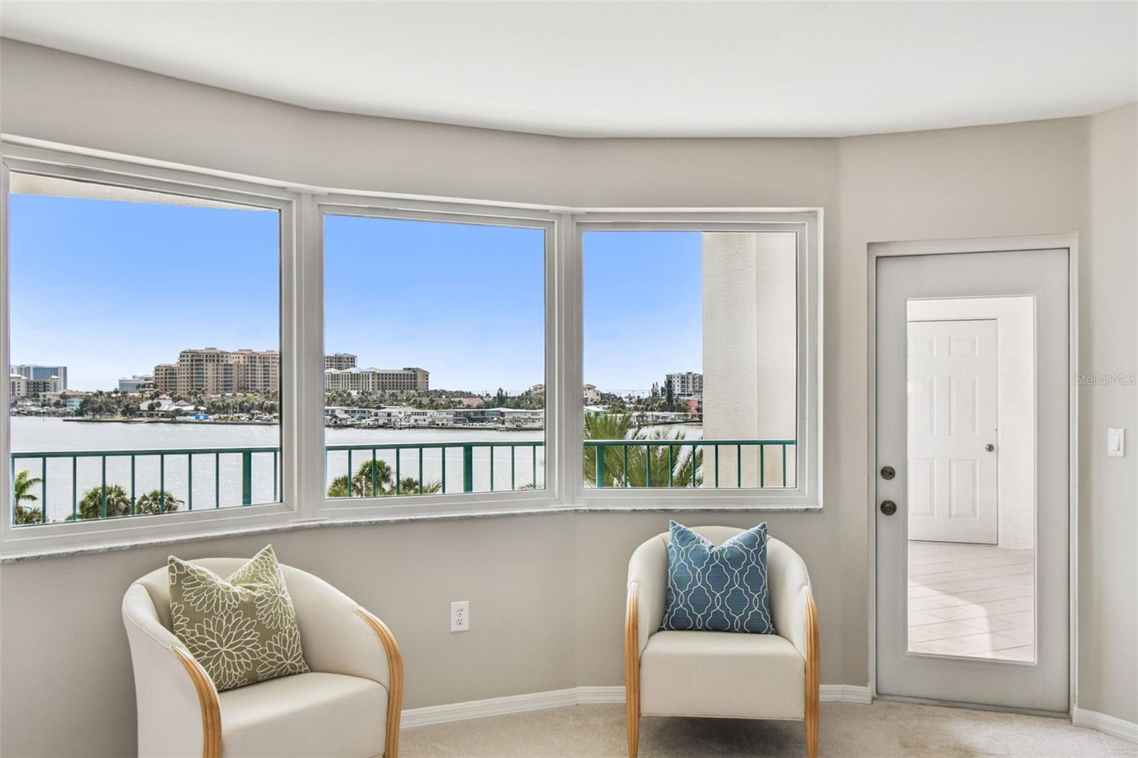 Living Room Balcony access