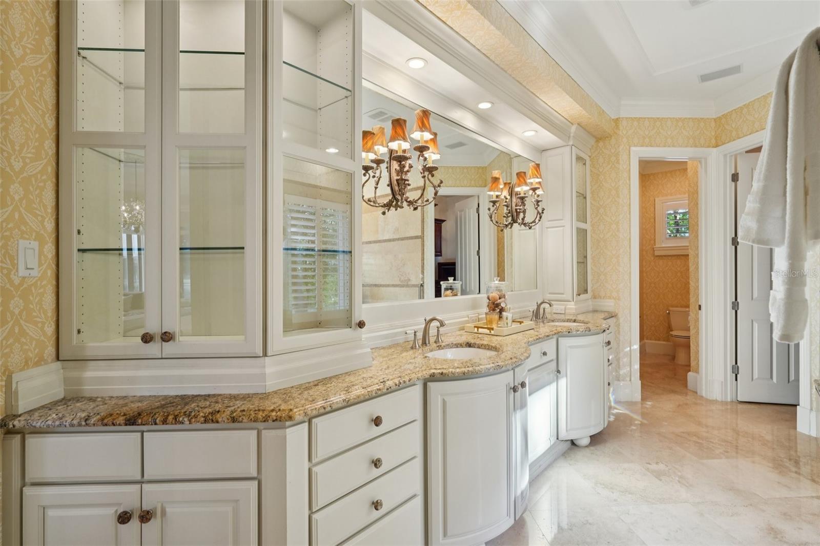 Primary En Suite Bathroom