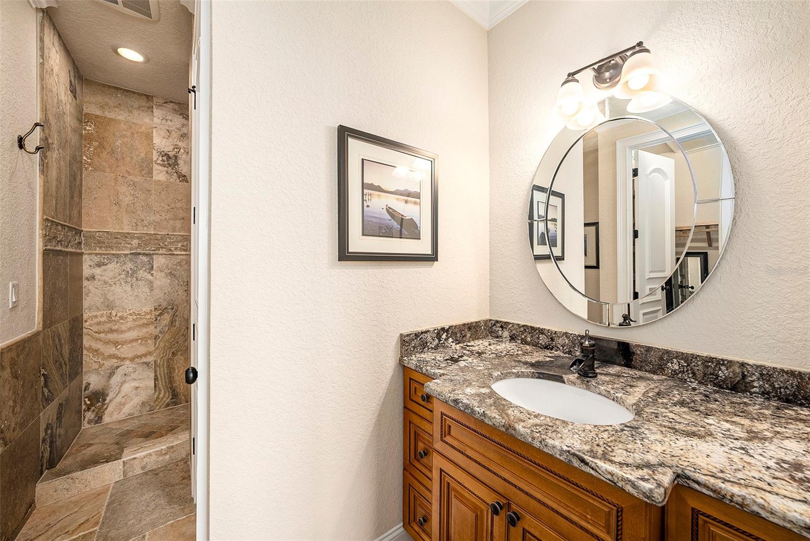 Ensuite Bathroom to 3rd Bedroom - 231 Midway Island, Clearwater FL 33767