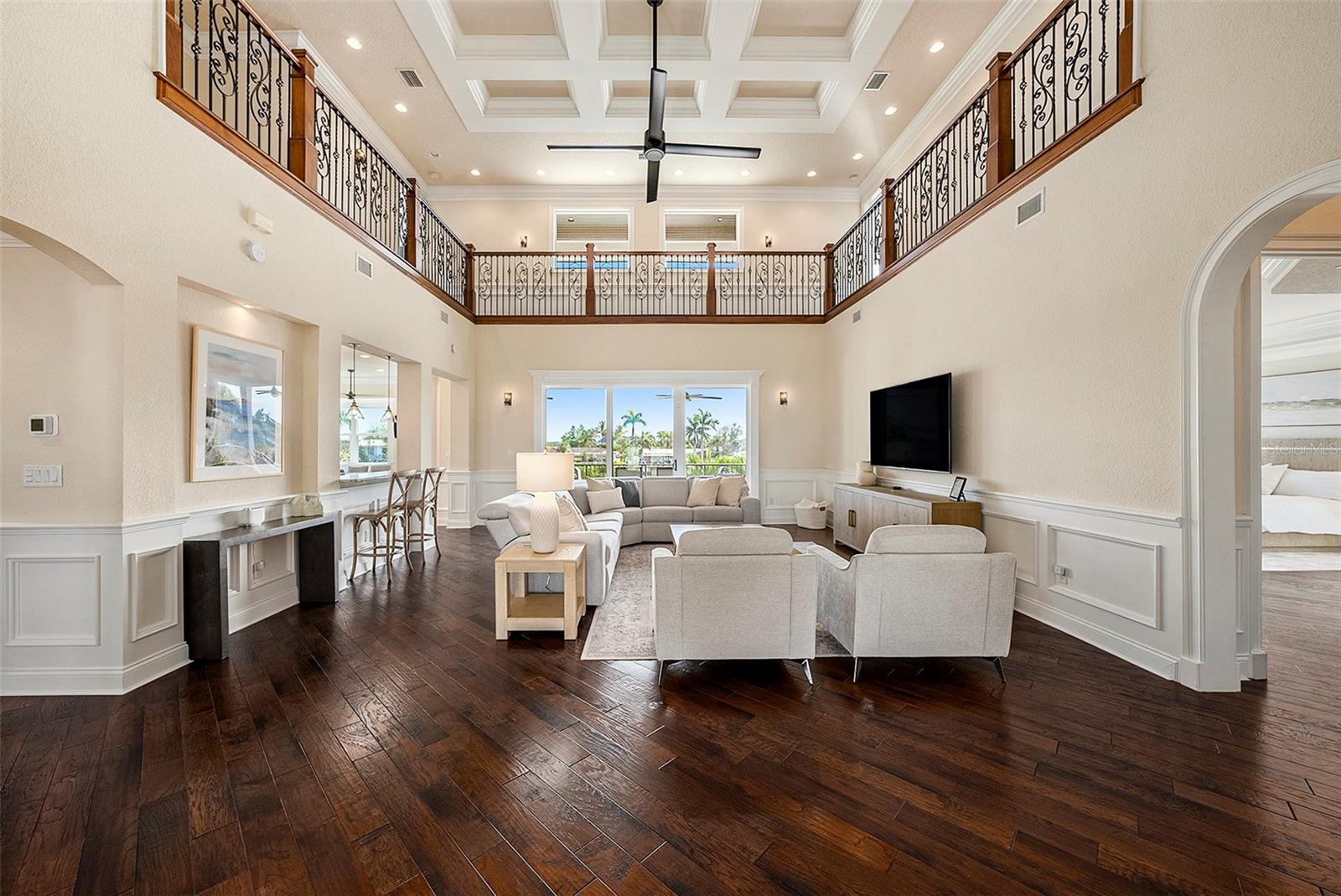 Family Room - 231 Midway Island, Clearwater FL 33767