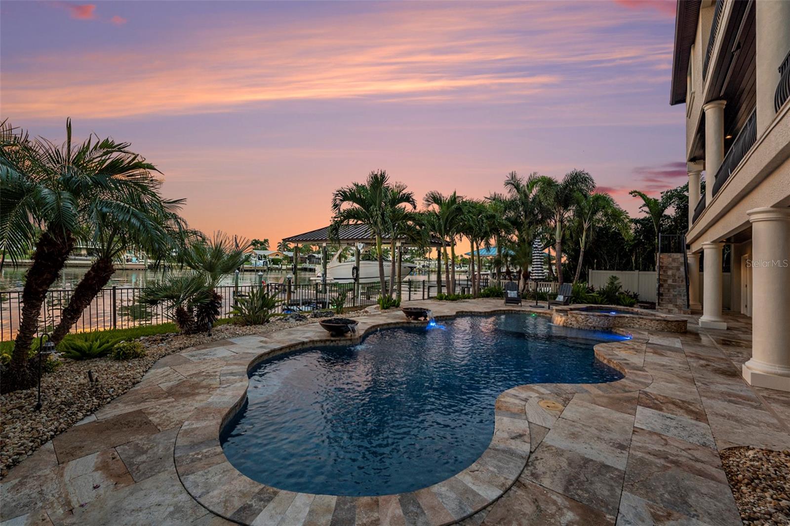 Twilight - 231 Midway Island, Clearwater FL 33767