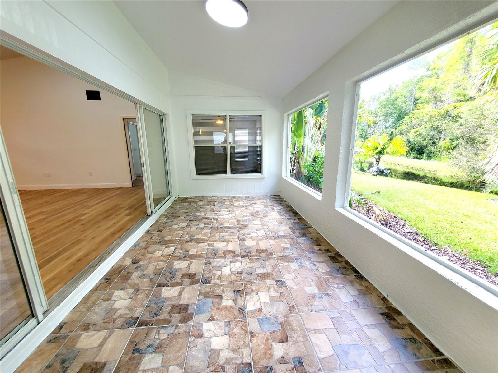 PATIO ROOM
