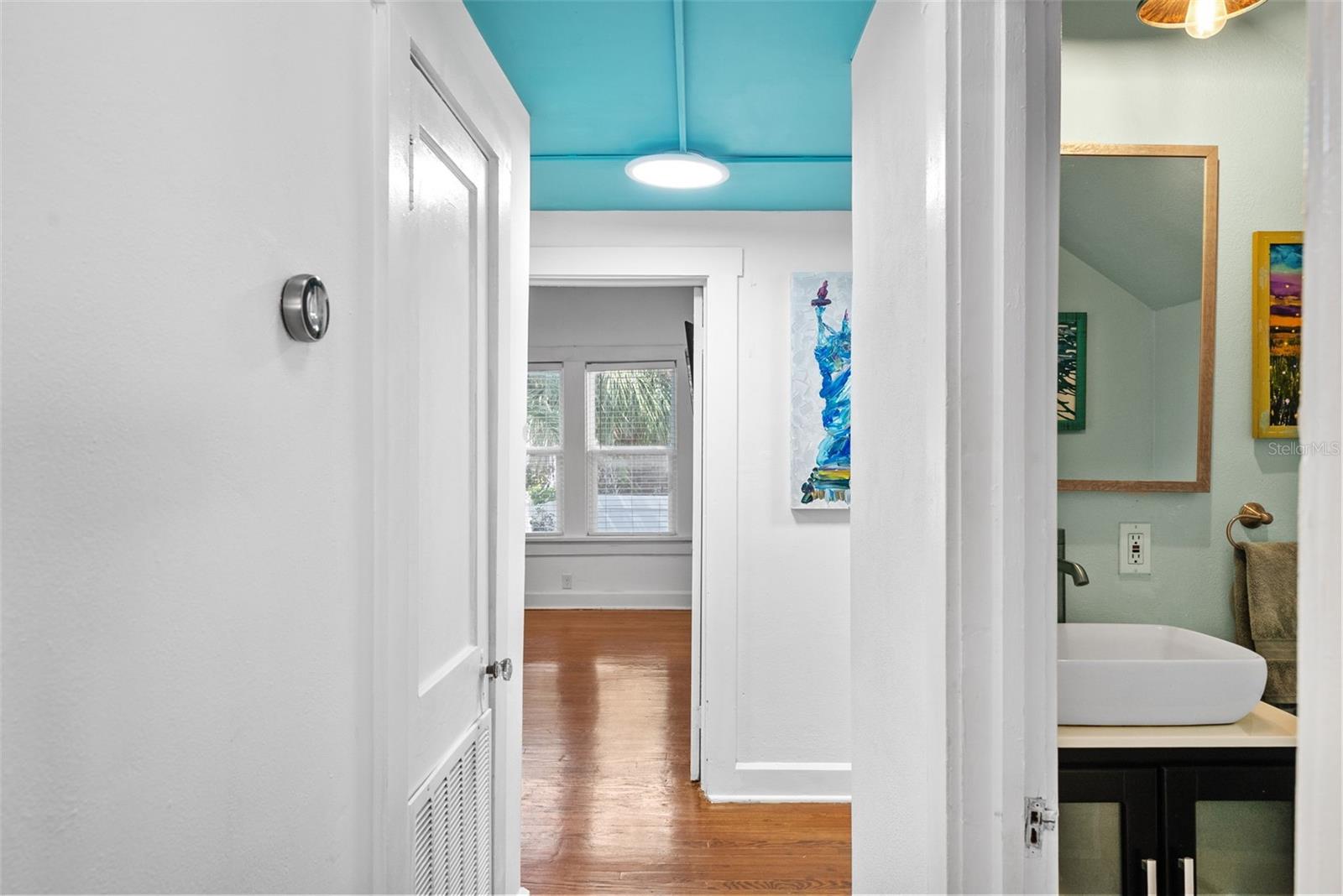 Hall to Bedrooms
