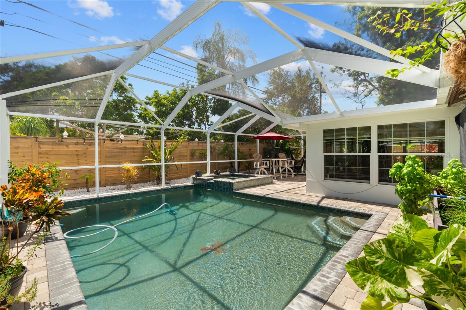 Salt Water pool & hot tub: Heated and Cooled