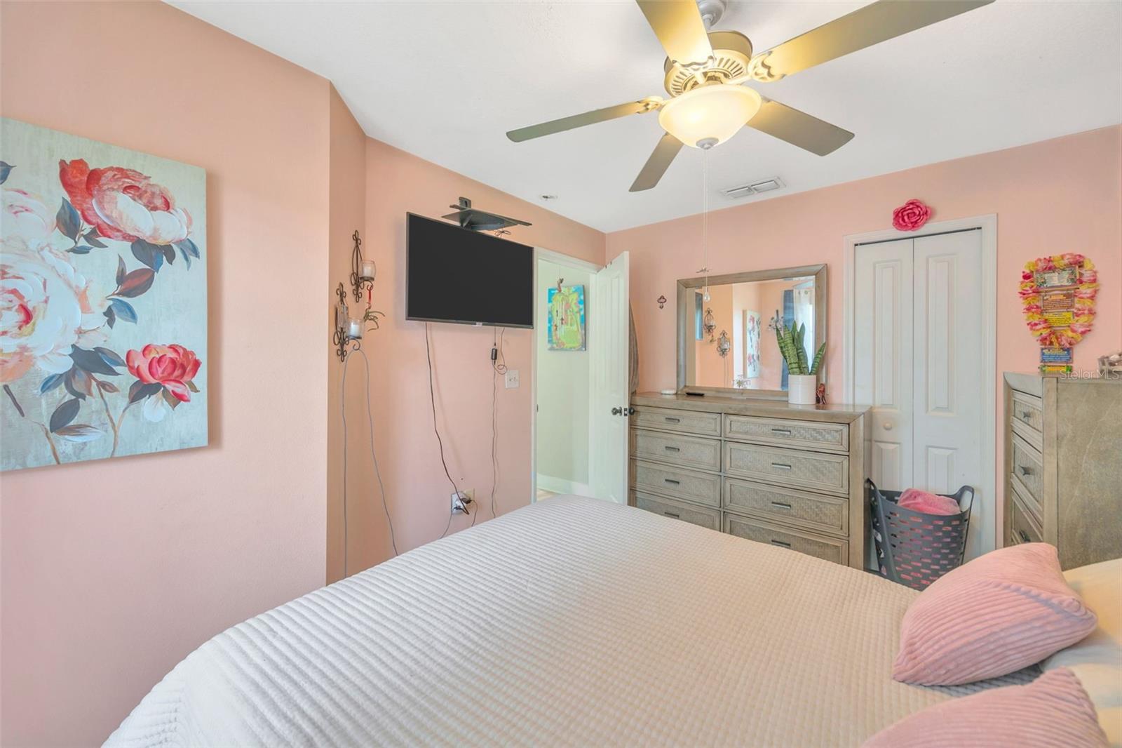 2nd Bedroom