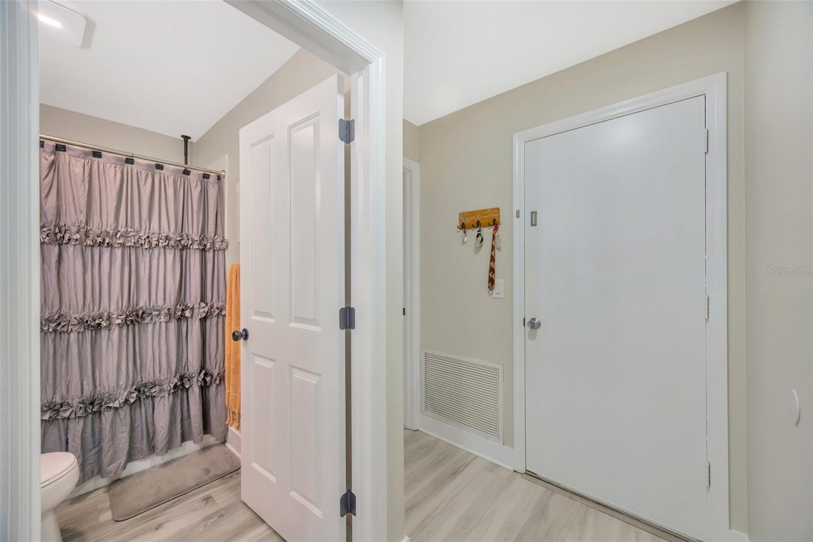 2nd Bathroom