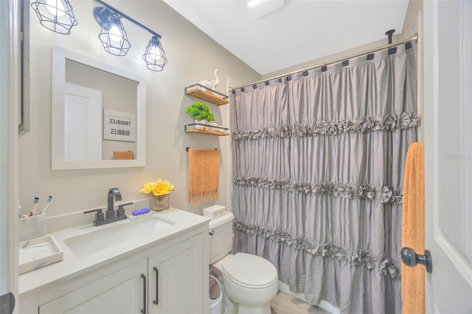 2nd Bathroom