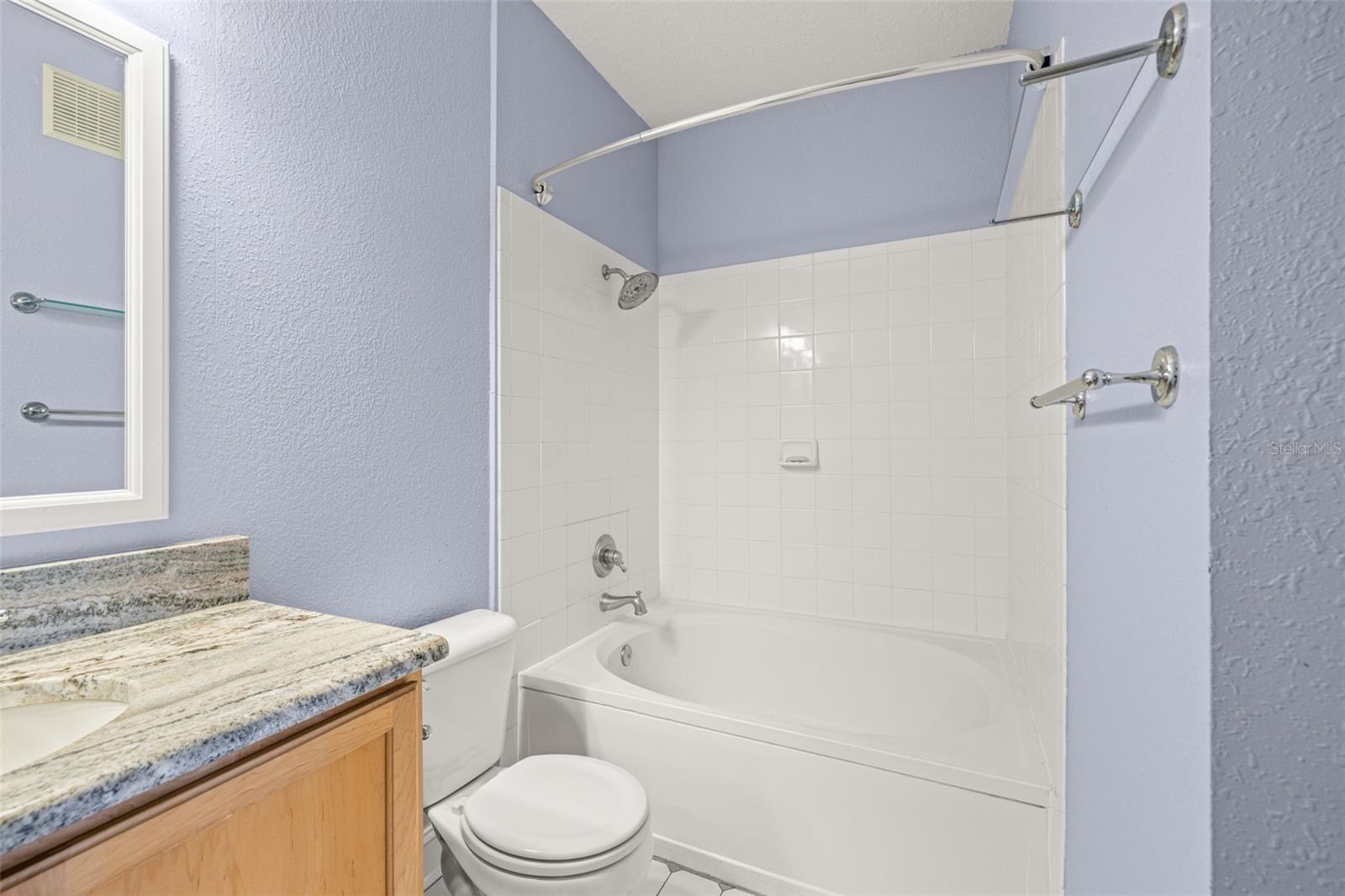 Primary en-suite bathroom
