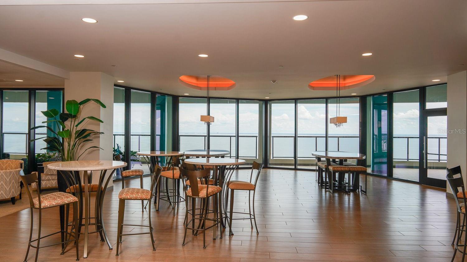 28th Floor common area amenities