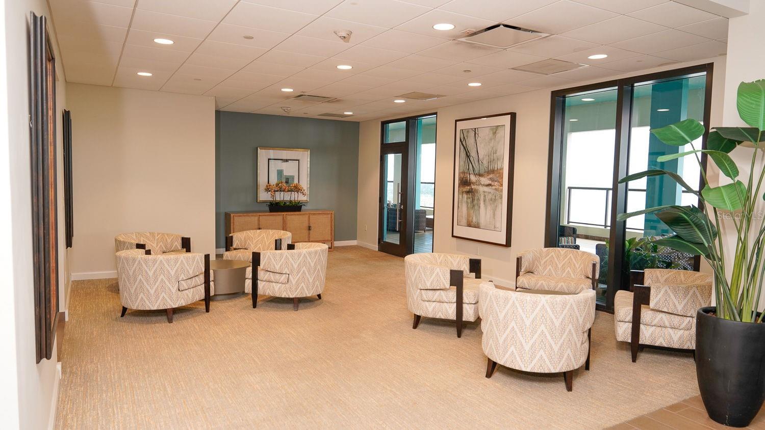 28th Floor common area amenities