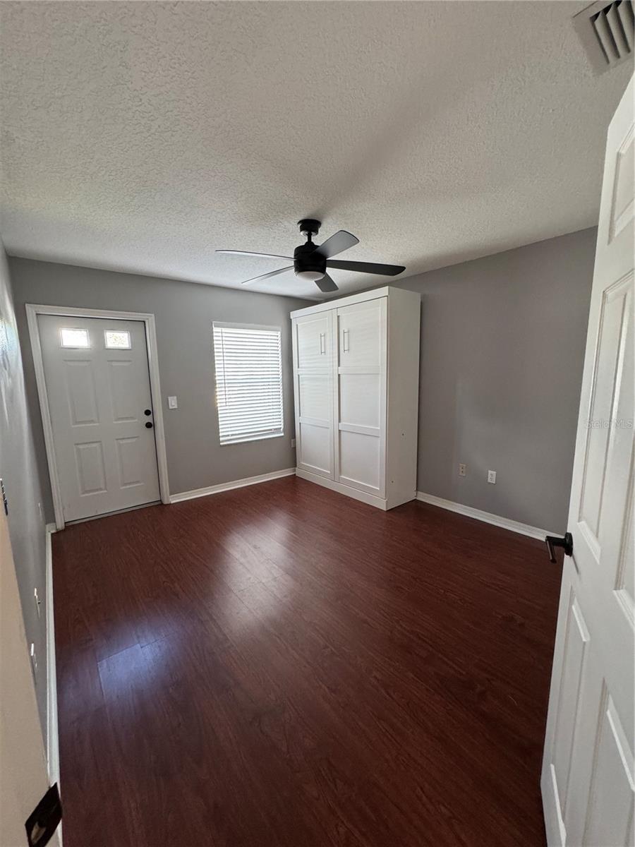 Murphy bed in 3rd BR