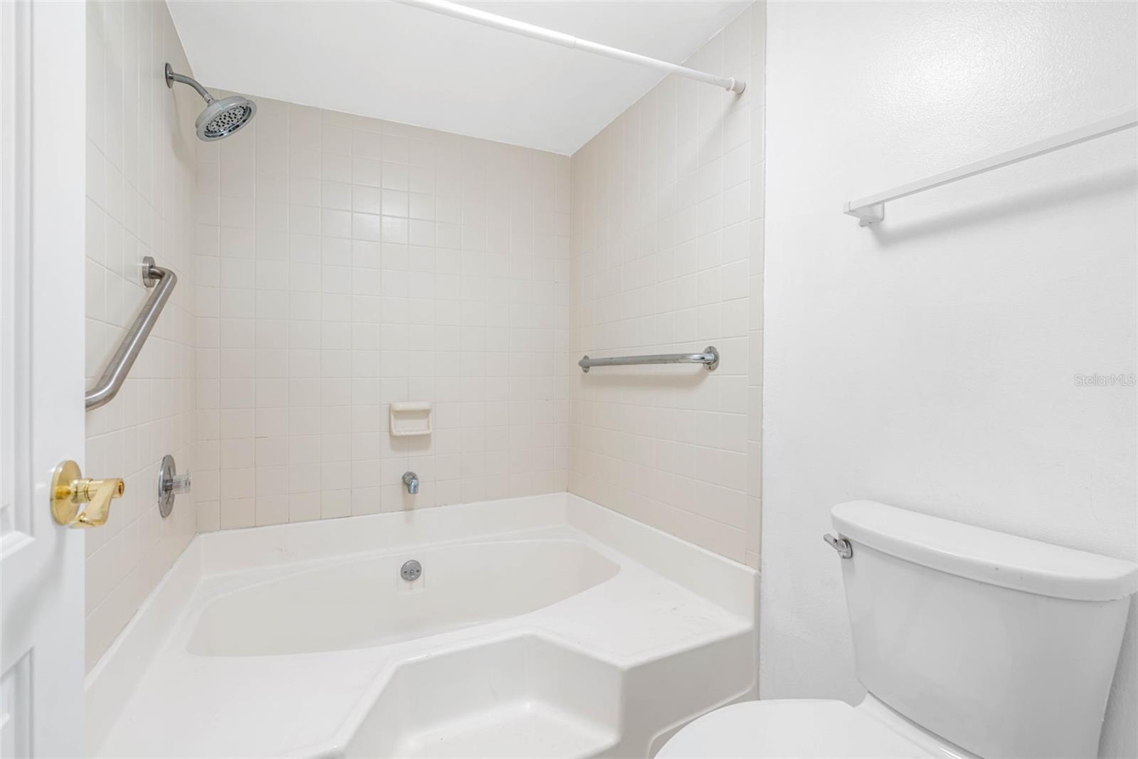 Tub/Shower Combination