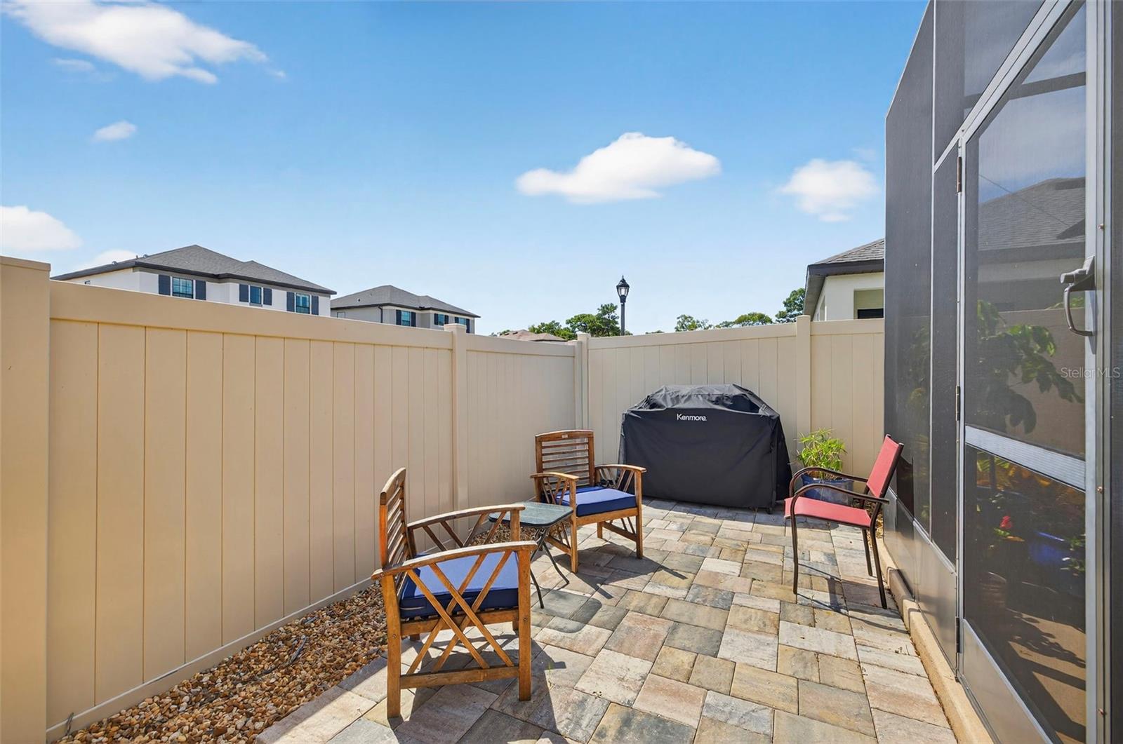 Vinyl fencing