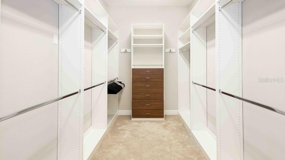 WalkInCloset