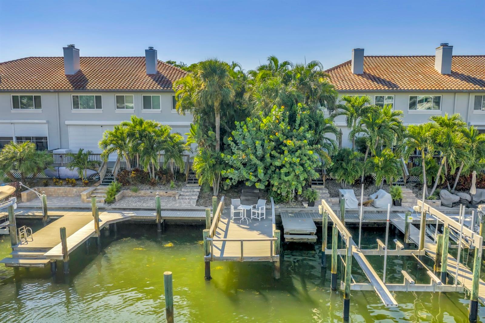 Beautiful Waterfront Community with Private Dock