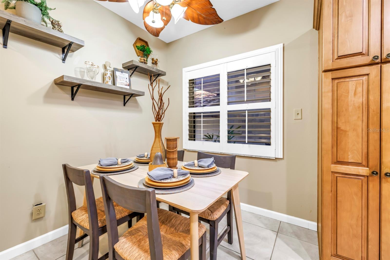 Eat-in Kitchen