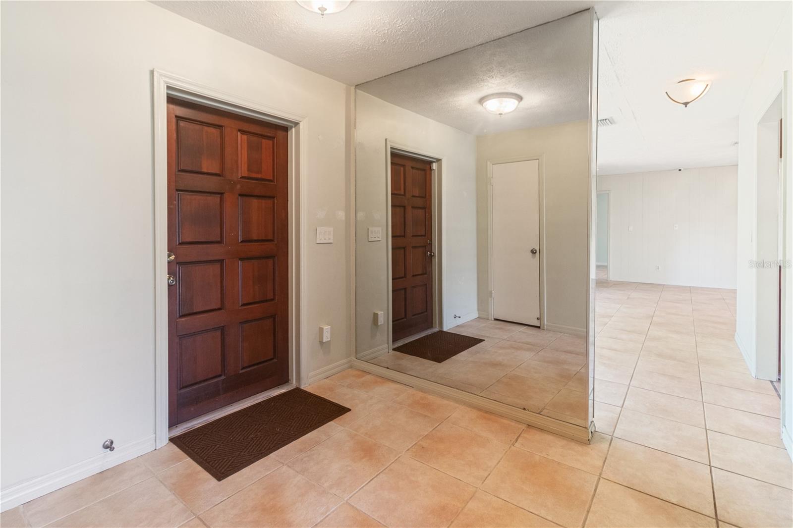 Entry way