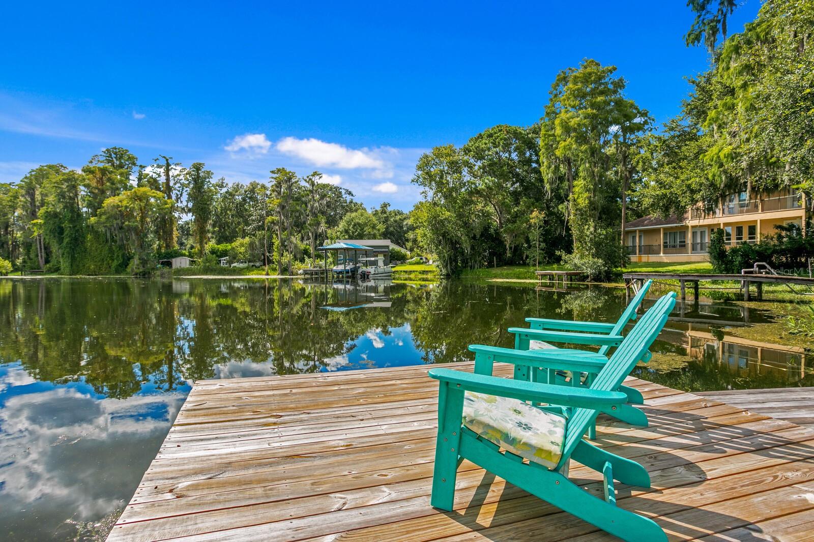 Get ready for a relaxing lake life