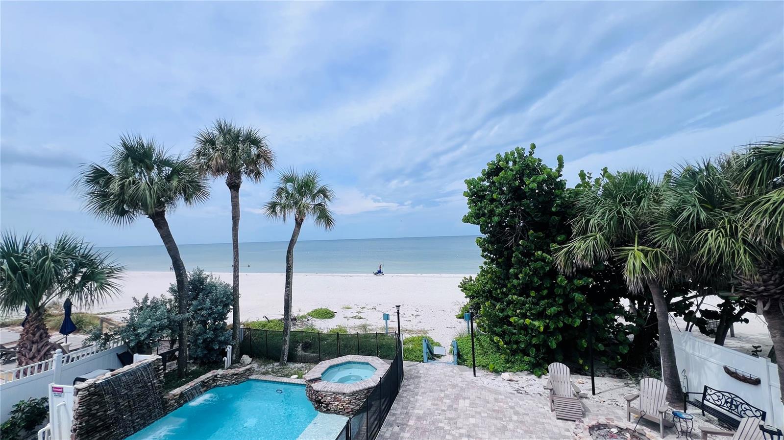 Pool, Beach
